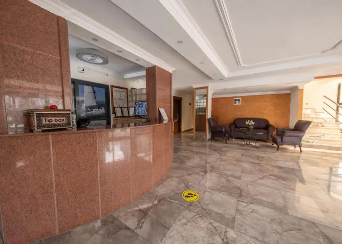 Aparthotel Marina