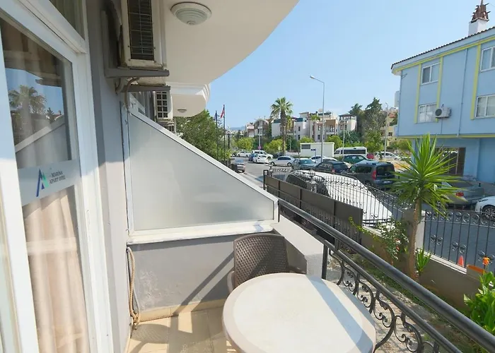 Marina Lägenhetshotell Marmaris