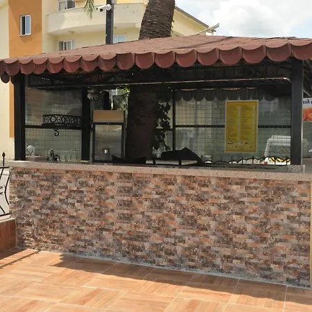 Aparthotel Marina *