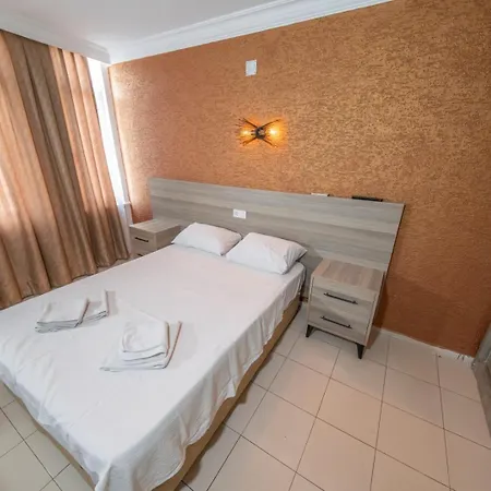 Marina マルマリス