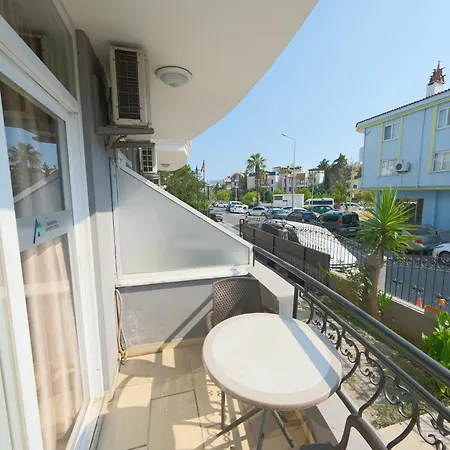 Marina מלון דירות מרמריס